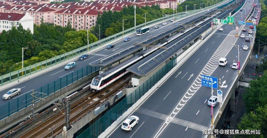 销售中心 -环境 户型价格地址楼盘详情配套电话交房时间配套电话交房时间j9九游真人游戏第一平台2026年·佳运瑞璟湾(售楼处) 首页网站 -(图9)